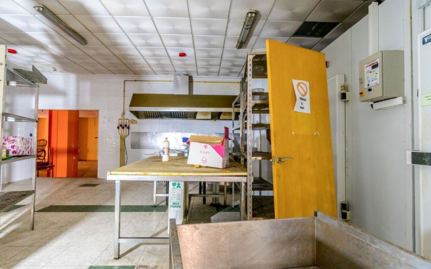 Reventa - Comercial -
Torrevieja