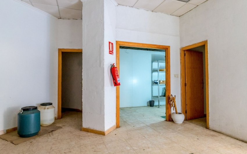 Reventa - Comercial -
Torrevieja