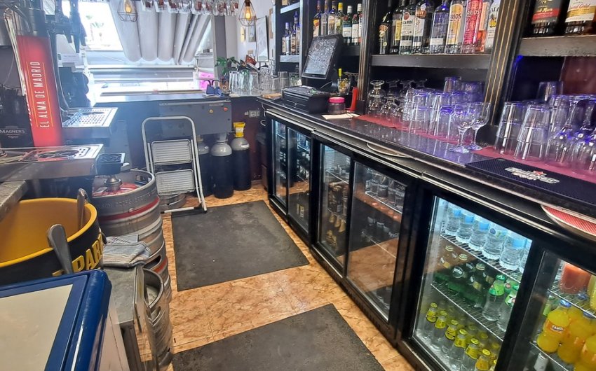 Reventa - Comercial -
Villamartin - Orihuela Costa