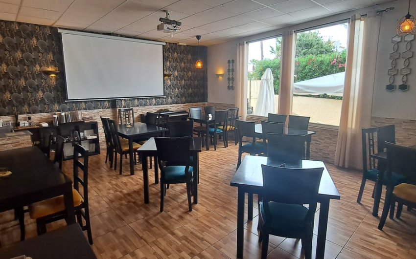 Reventa - Comercial -
Villamartin - Orihuela Costa