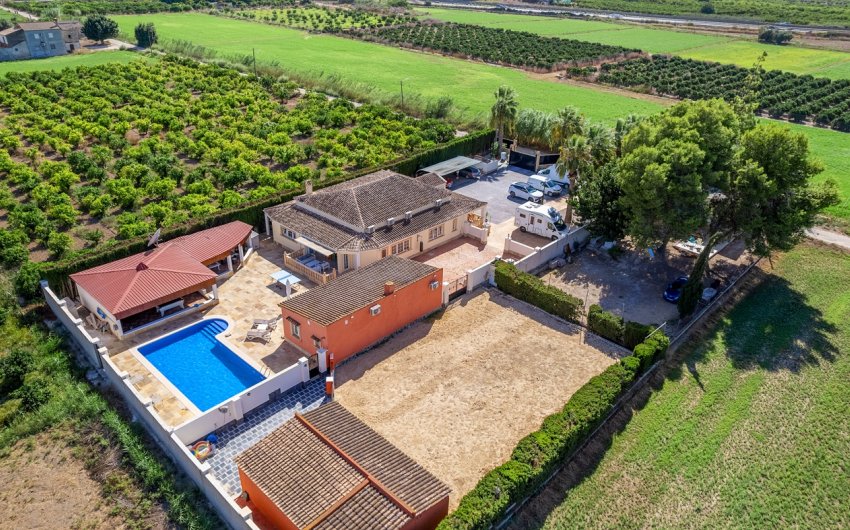 Reventa - Country House -
Almoradí - Las Heredades