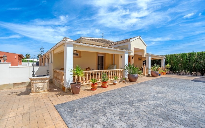 Reventa - Country House -
Almoradí - Las Heredades