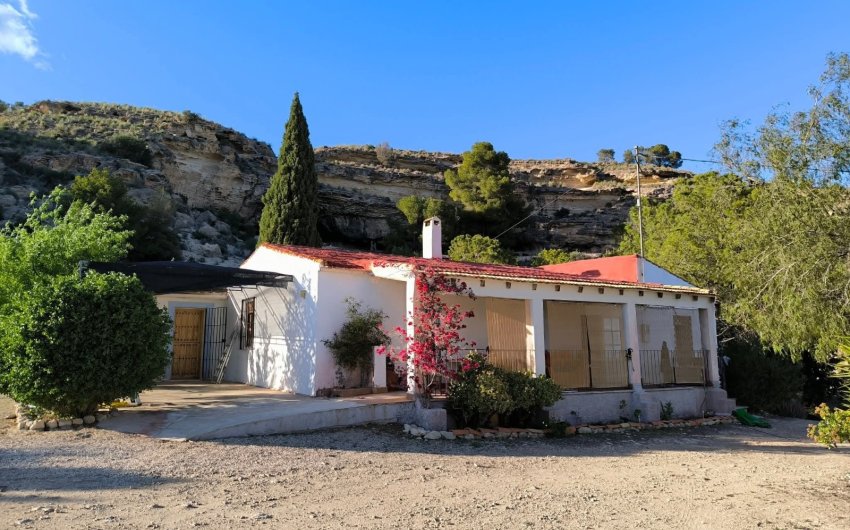 Reventa - Country House -
Fortuna - Inland