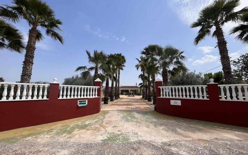 Reventa - Country House -
Fortuna