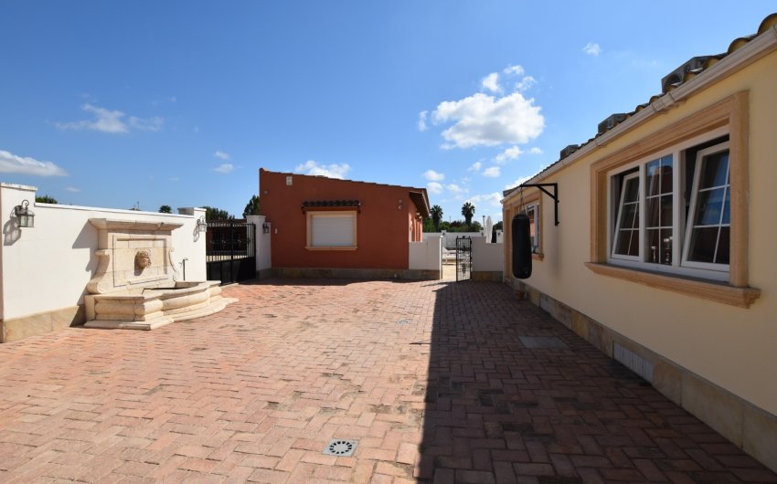 Reventa - Country House -
Heredades - Costa Blanca