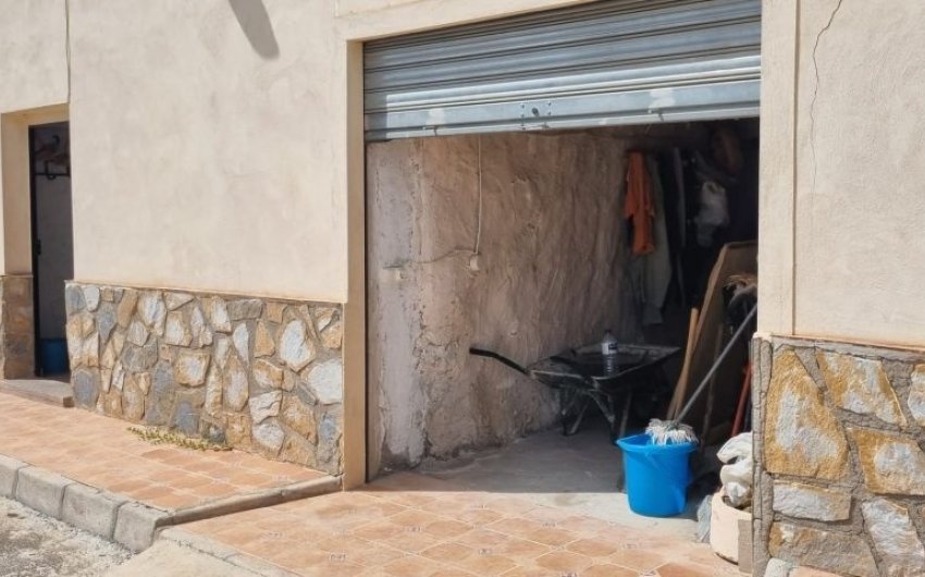 Reventa - Country House -
Hondón de las Nieves - Inland