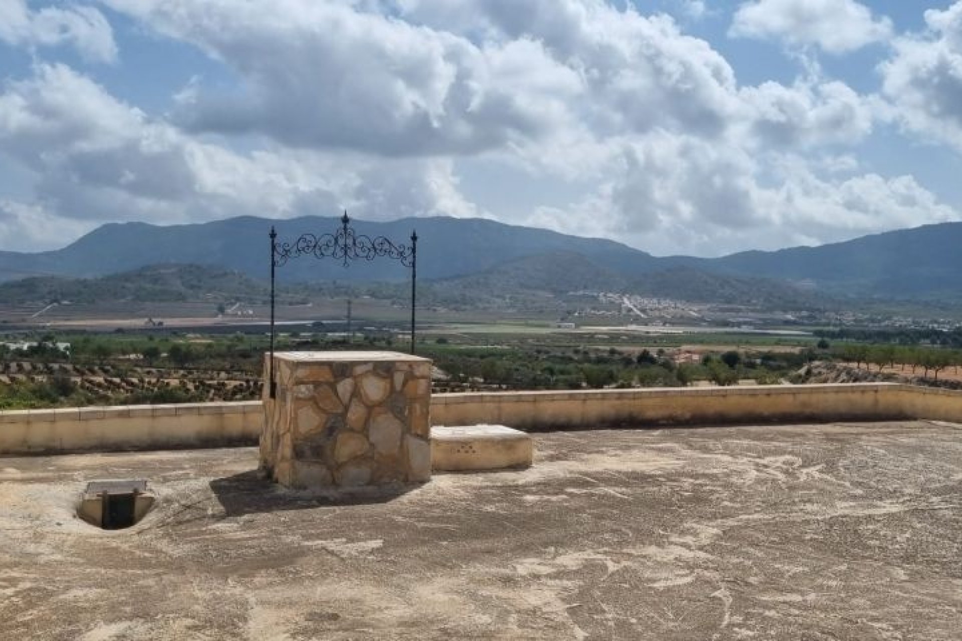 Reventa - Country House -
Hondón de las Nieves - Inland