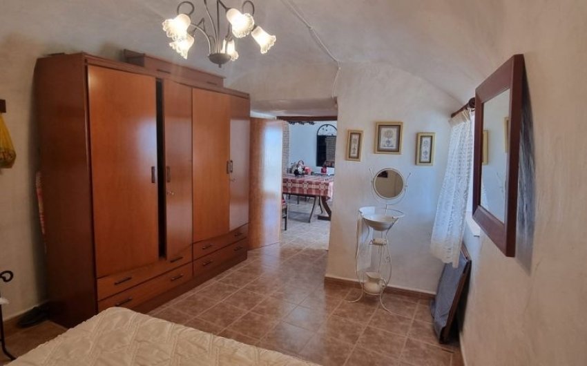 Reventa - Country House -
Hondón de las Nieves - Inland