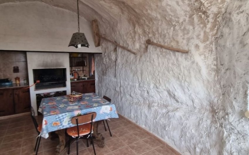 Reventa - Country House -
Hondón de las Nieves - Inland