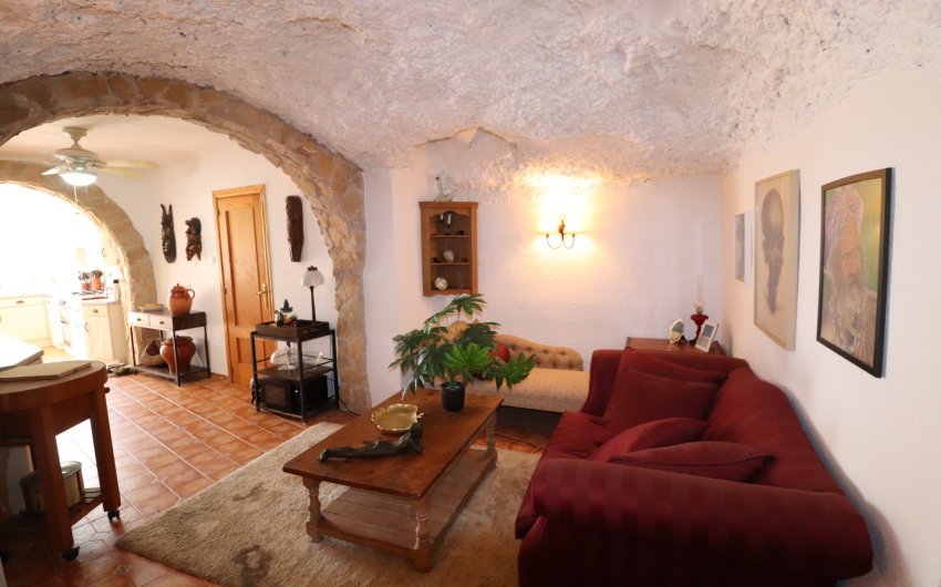 Reventa - Country House -
Hondón de las Nieves - LA CANALOSA
