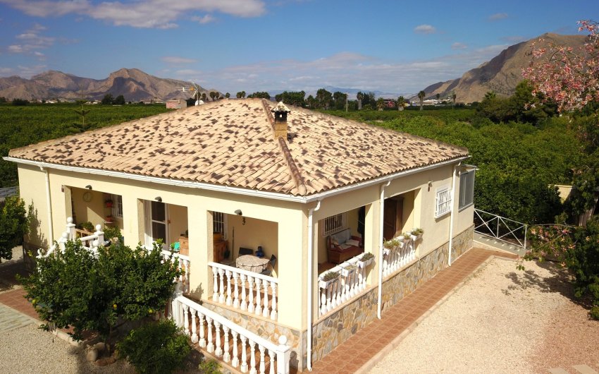 Reventa - Country House -
Orihuela - La Campaneta
