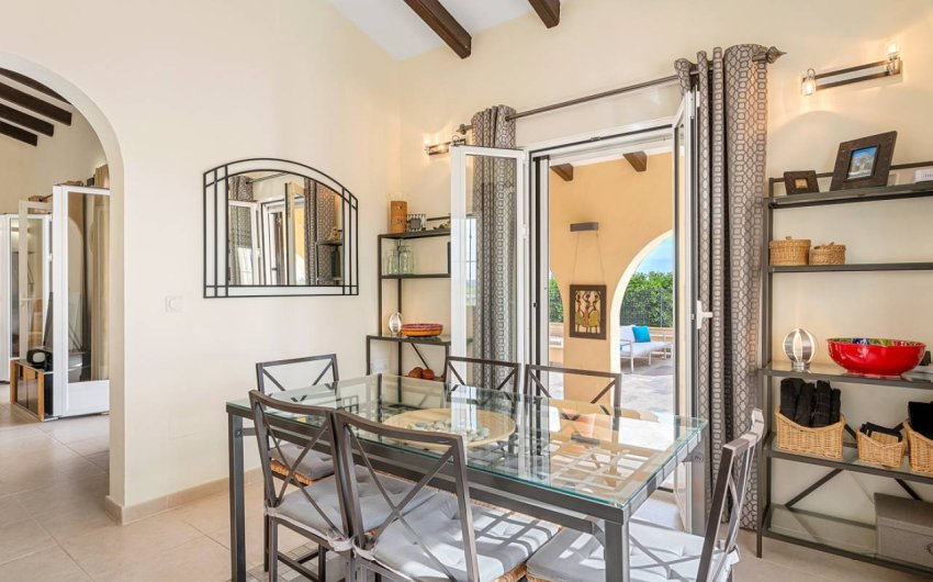 Reventa - Country House -
Rafal