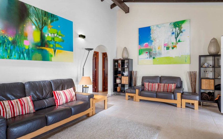 Reventa - Country House -
Rafal