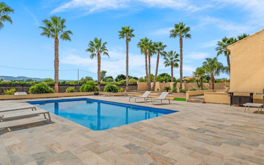 Reventa - Country House -
Rafal