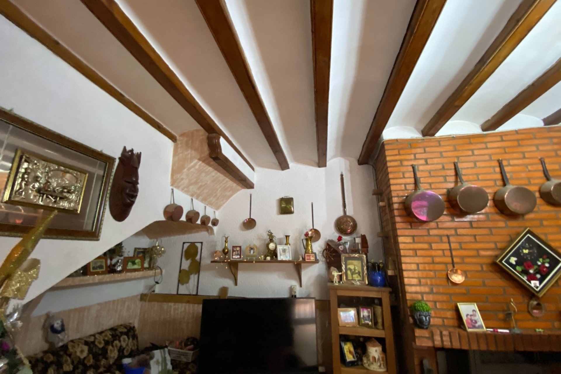 Reventa - Country House -
Sax