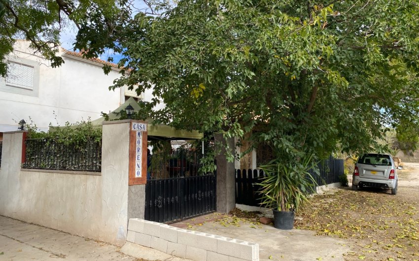 Reventa - Country House -
Sax