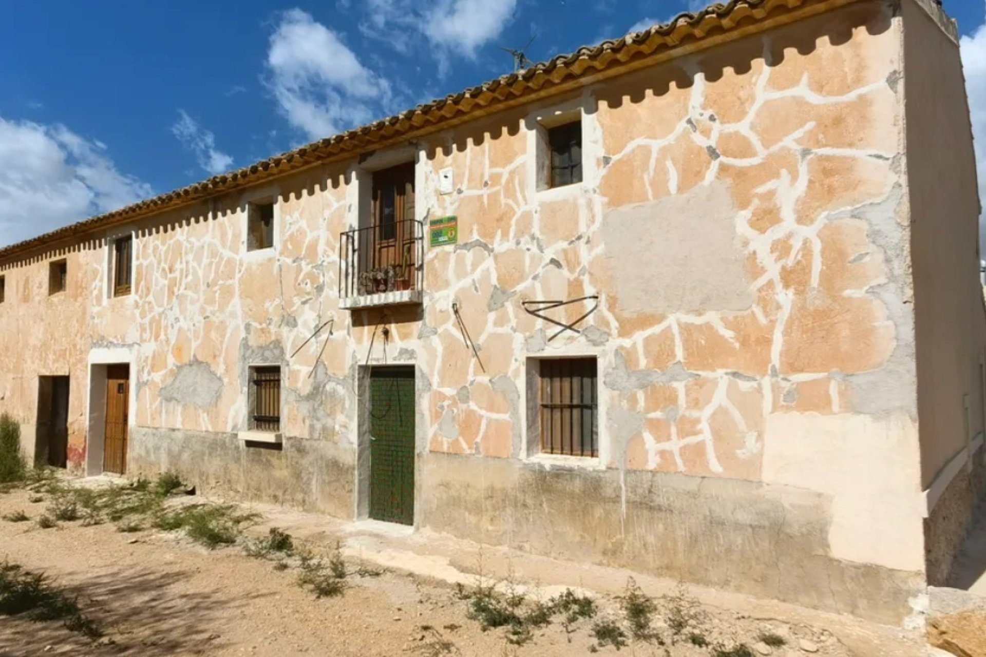 Reventa - Country House -
Yecla - Inland