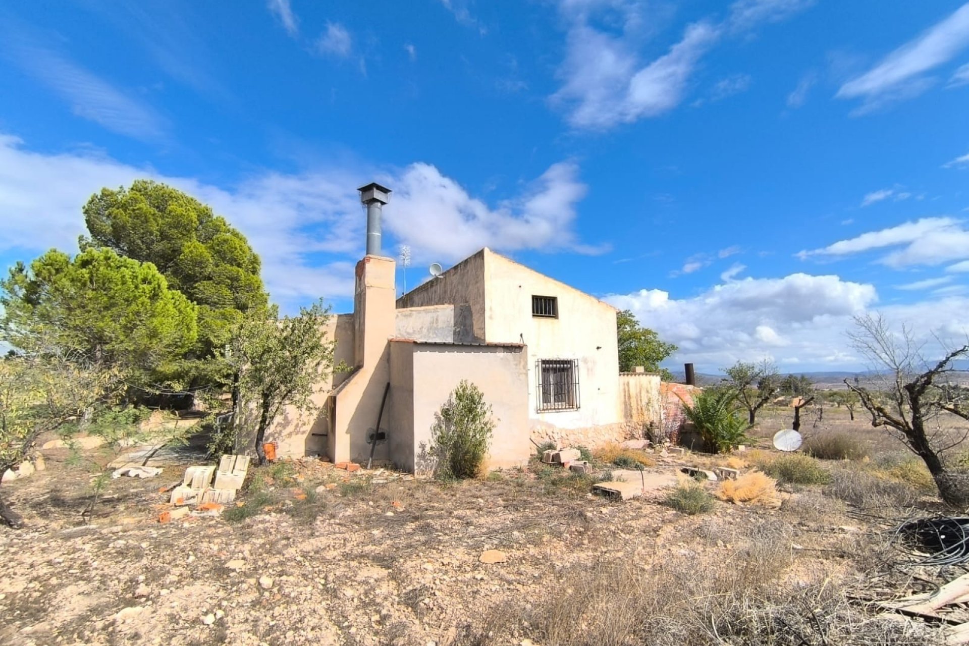 Reventa - Country House -
Yecla - Inland