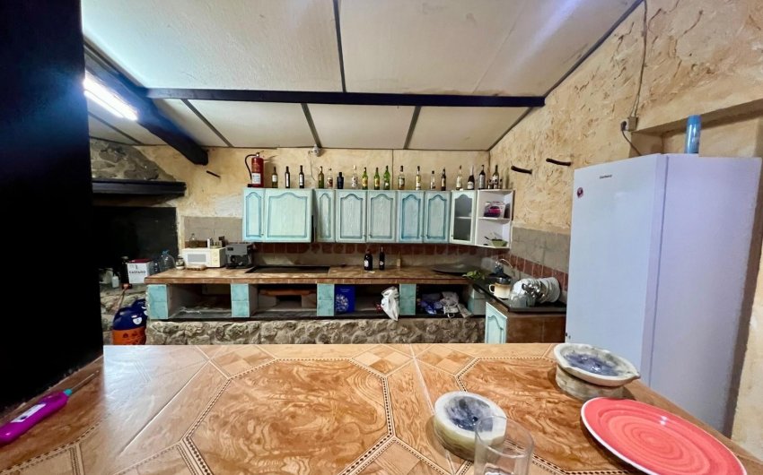 Reventa - Country House -
Yecla - Inland