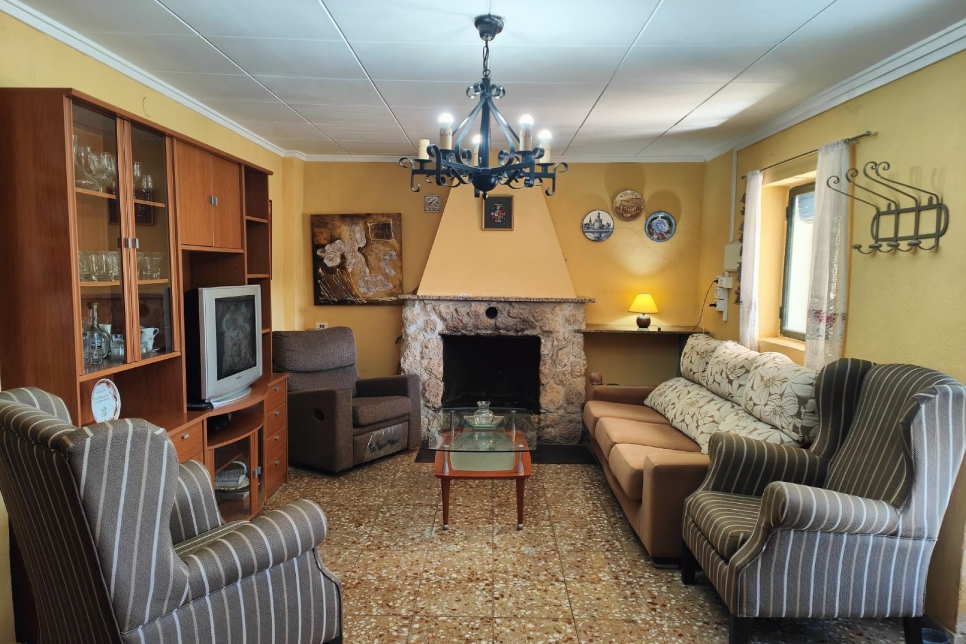 Reventa - Country House -
Yecla - Inland