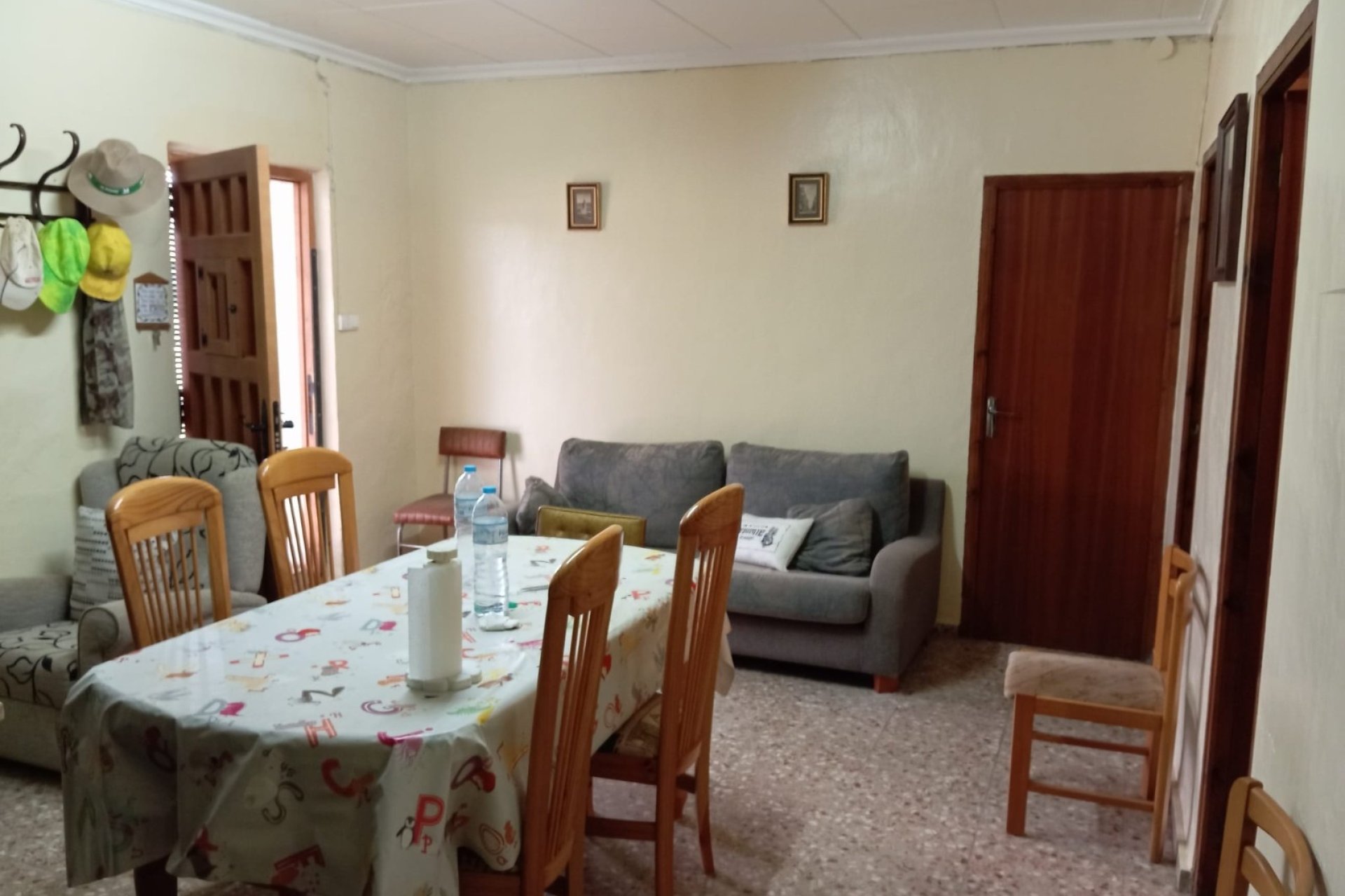 Reventa - Country House -
Yecla - Inland