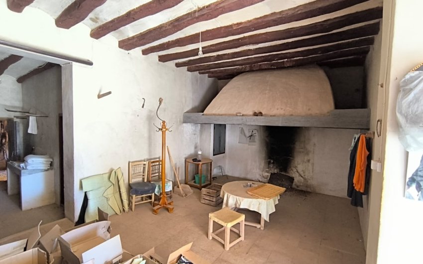 Reventa - Country House -
Yecla - Inland