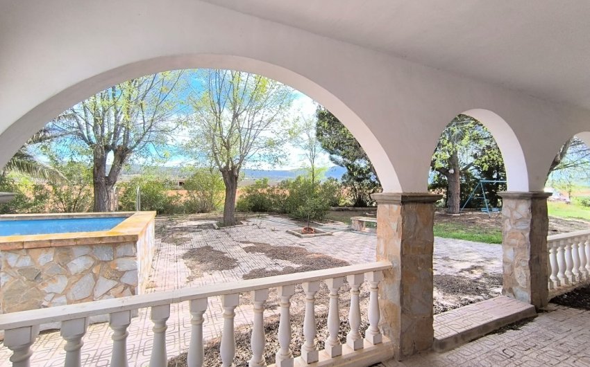 Reventa - Country House -
Yecla - Inland