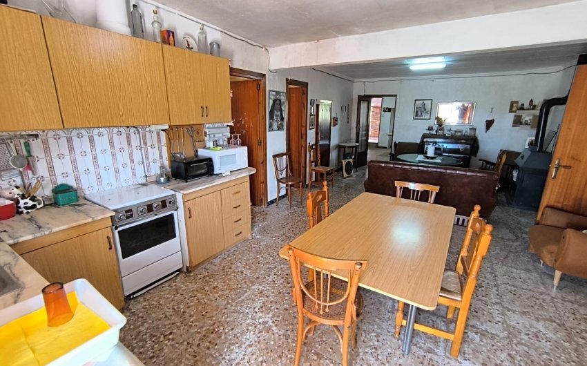 Reventa - Country House -
Yecla - Inland