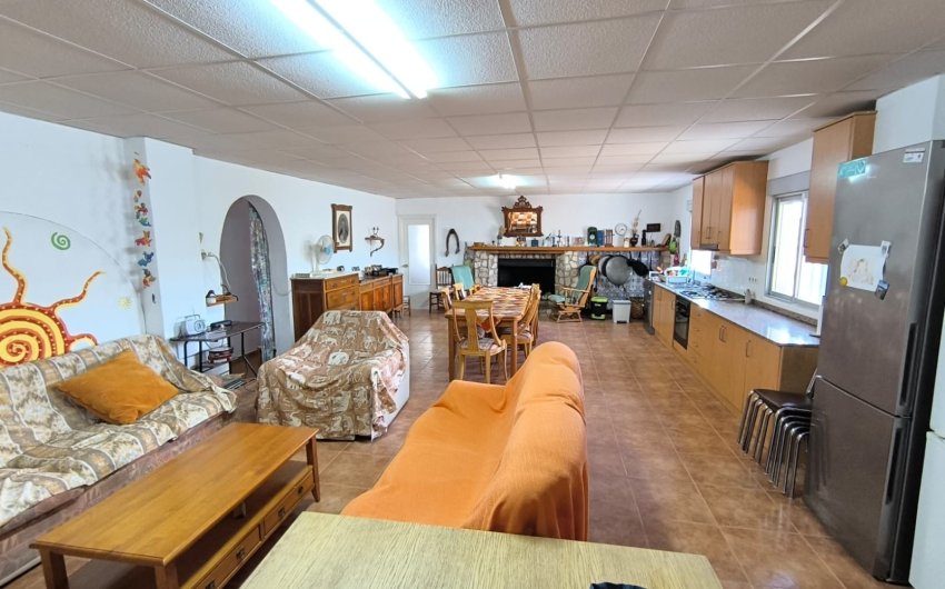 Reventa - Country House -
Yecla - Inland