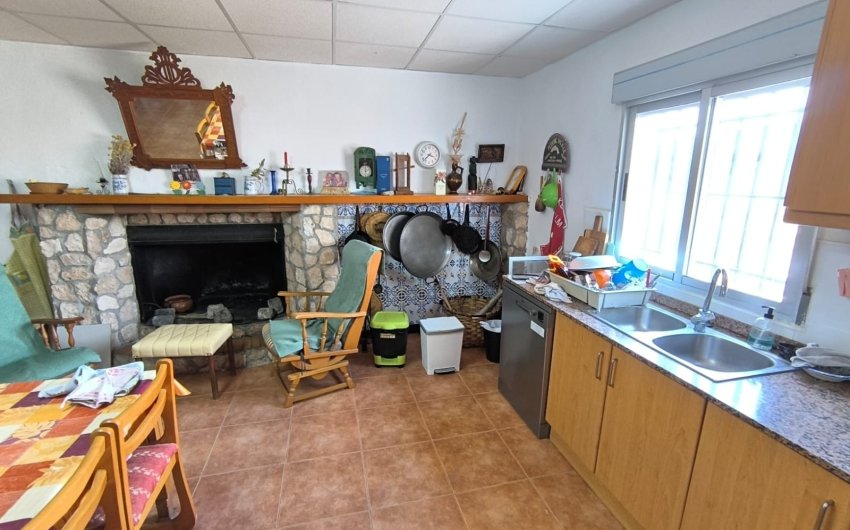 Reventa - Country House -
Yecla - Inland