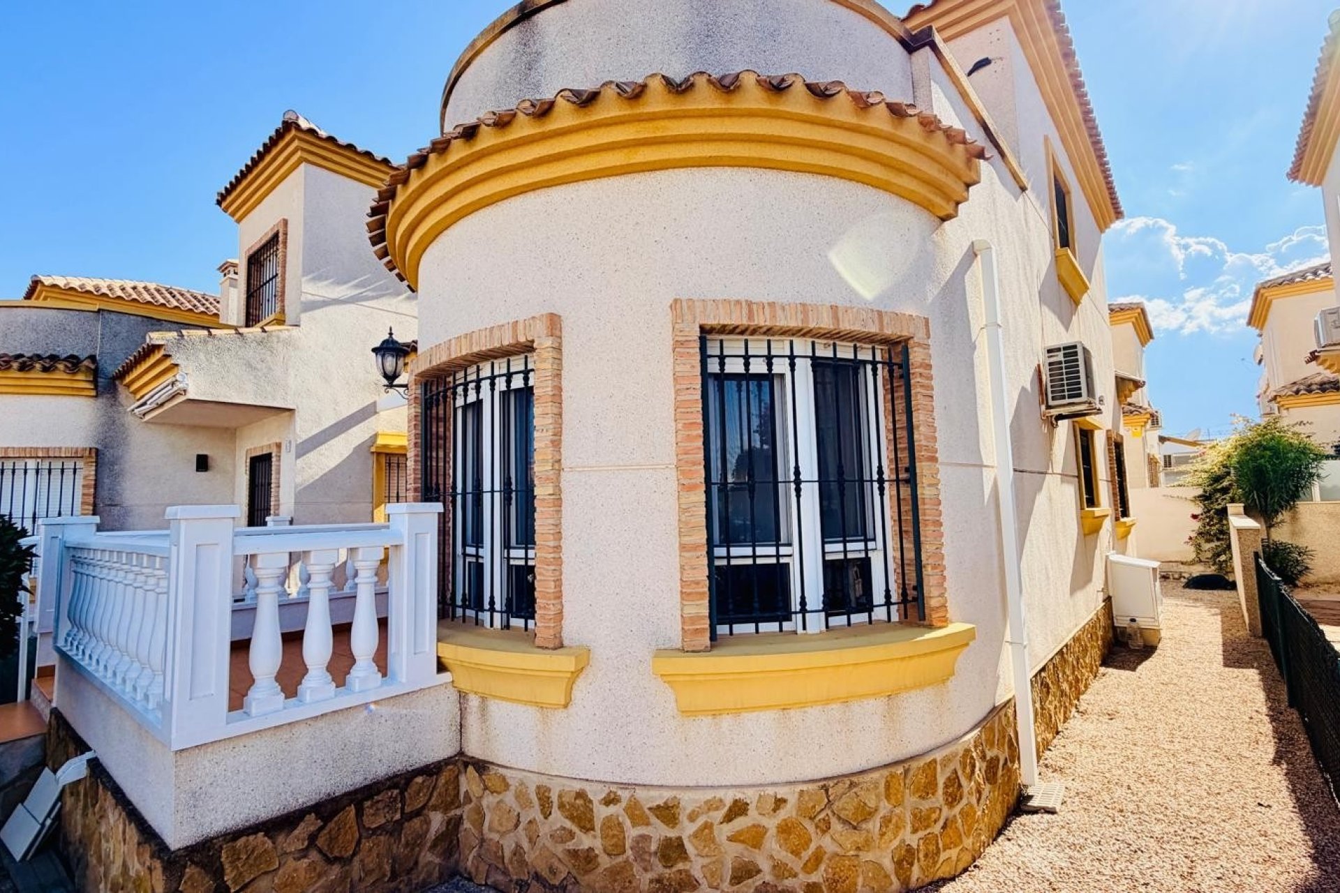 Reventa - Detached Villa -
Los Montesinos - La Herrada