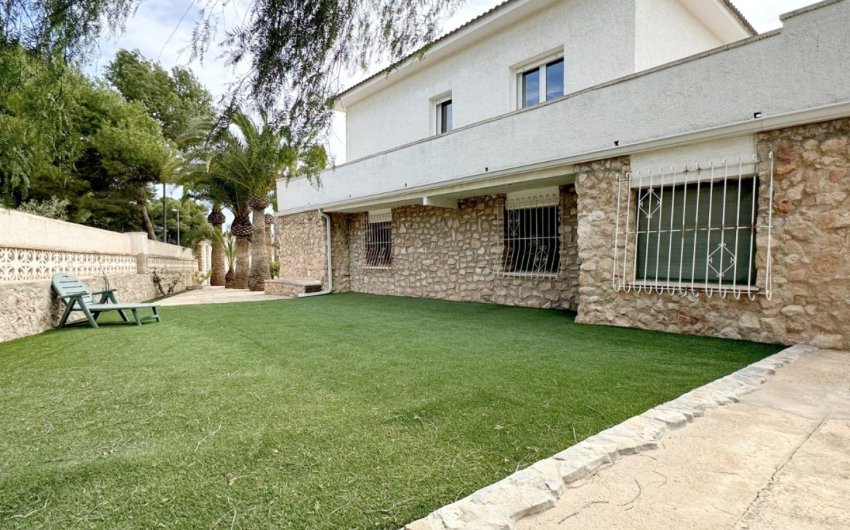 Reventa - Detached Villa -
Orihuela Costa - La Zenia