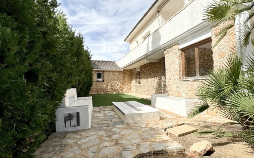 Reventa - Detached Villa -
Orihuela Costa - La Zenia