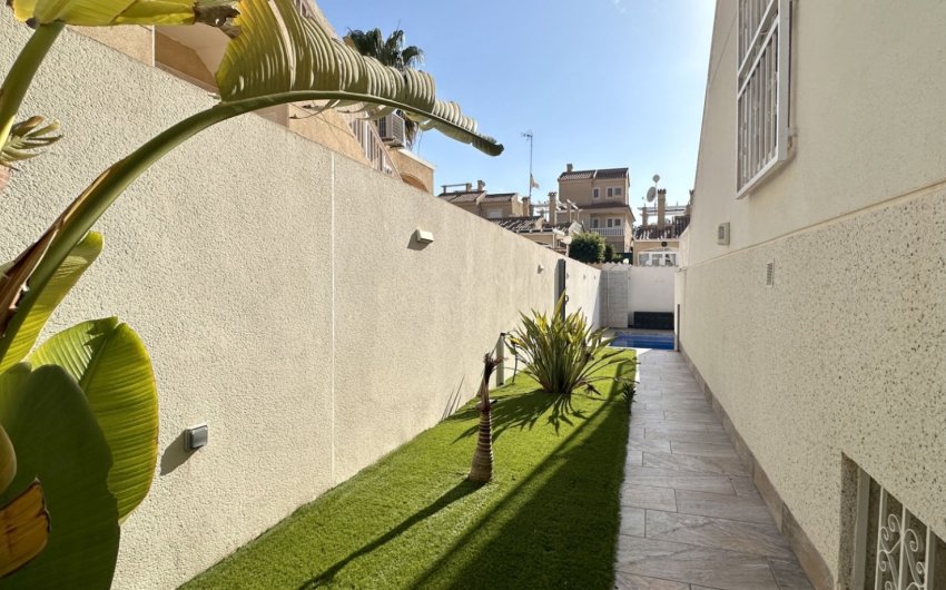 Reventa - Detached Villa -
Orihuela Costa - Los Altos