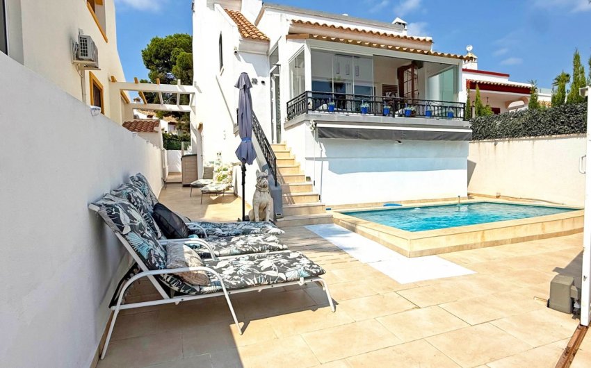 Reventa - Detached Villa -
Orihuela Costa - Villamartín
