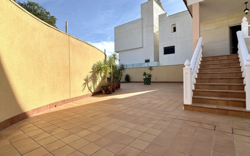 Reventa - Detached Villa -
Orihuela Costa - Villamartín