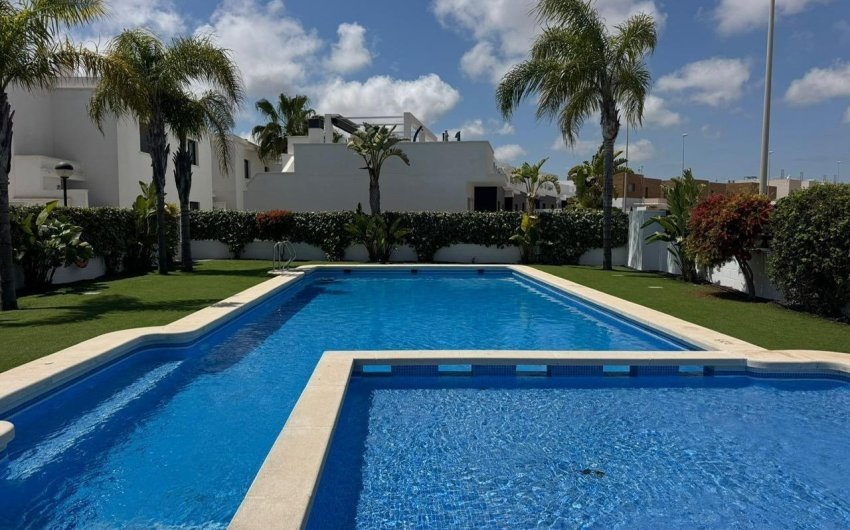 Reventa - Duplex -
Orihuela Costa - Costa Blanca
