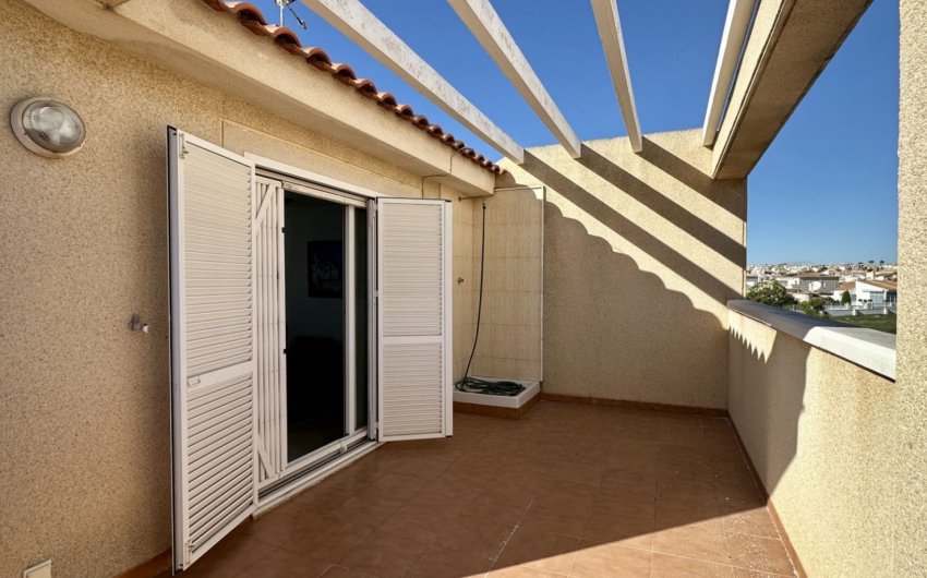 Reventa - Duplex -
Orihuela Costa - Playa Flamenca