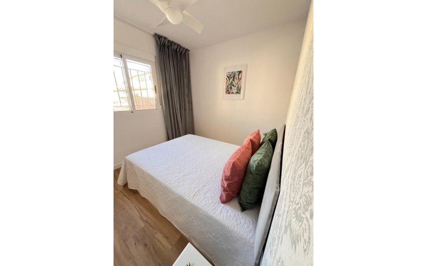 Reventa - Duplex -
Orihuela - Urbanización Perla Del Mar
