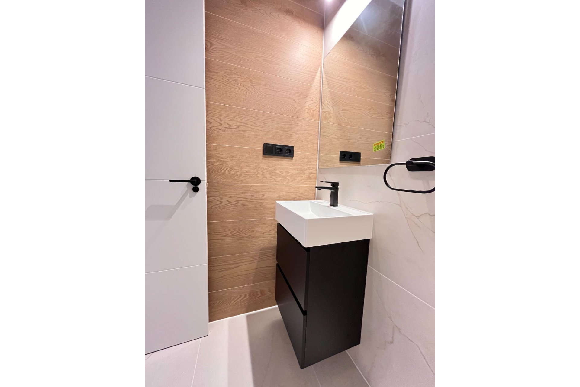 Reventa - Duplex -
Orihuela - Urbanización Perla Del Mar