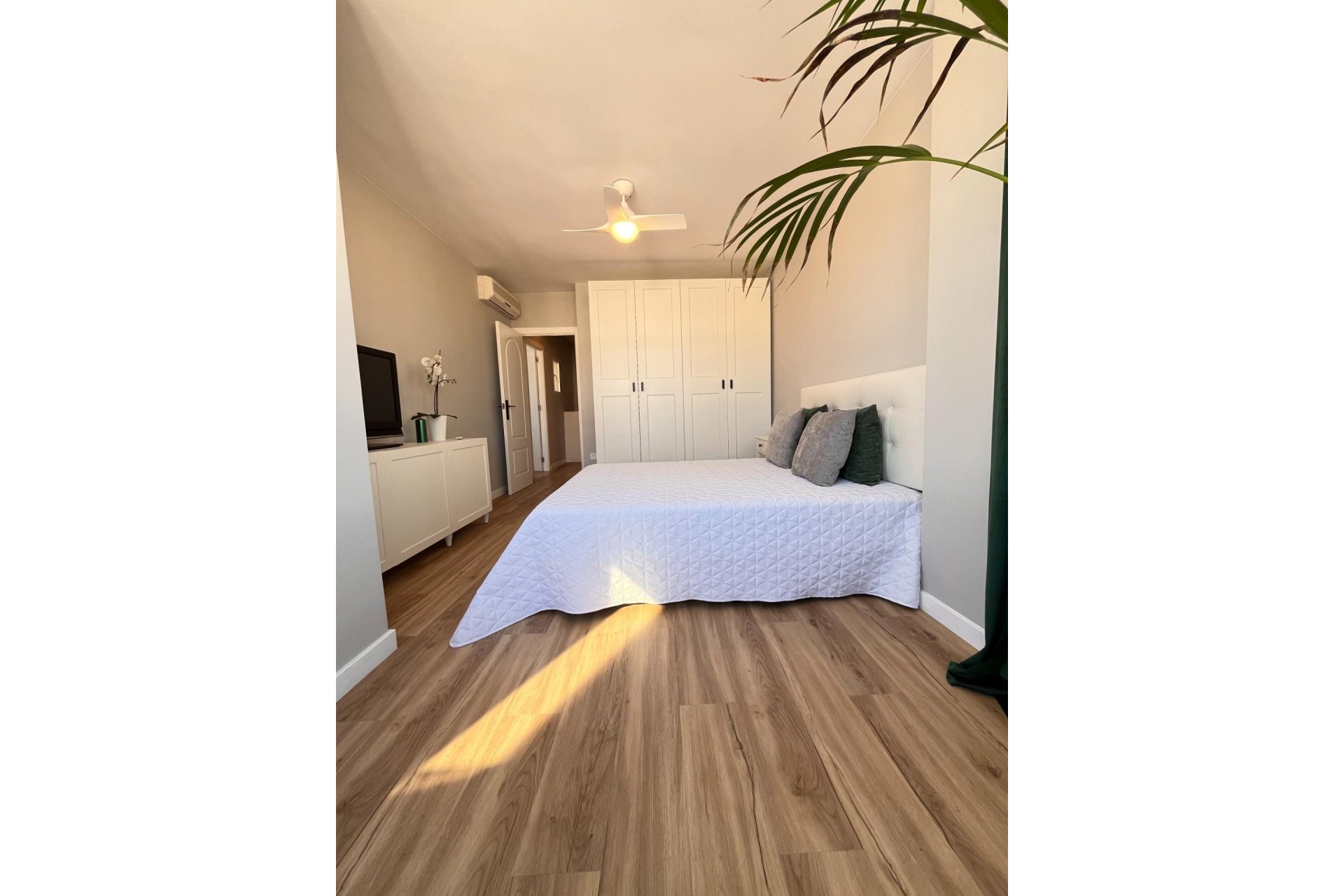 Reventa - Duplex -
Orihuela - Urbanización Perla Del Mar