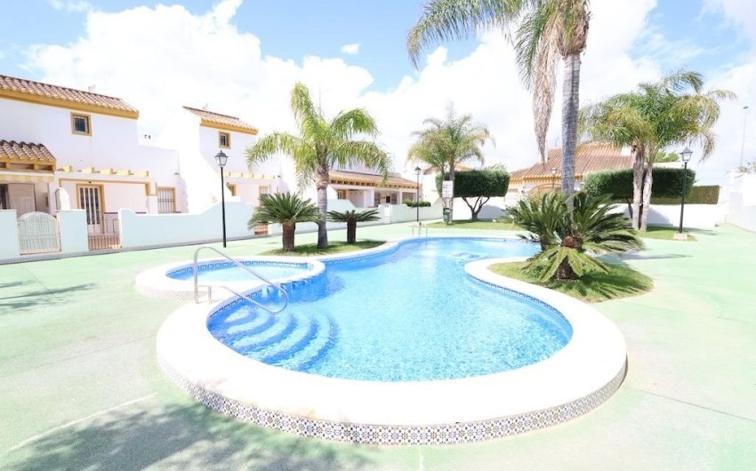 Reventa - Duplex -
Pilar de la Horadada - Costa Blanca