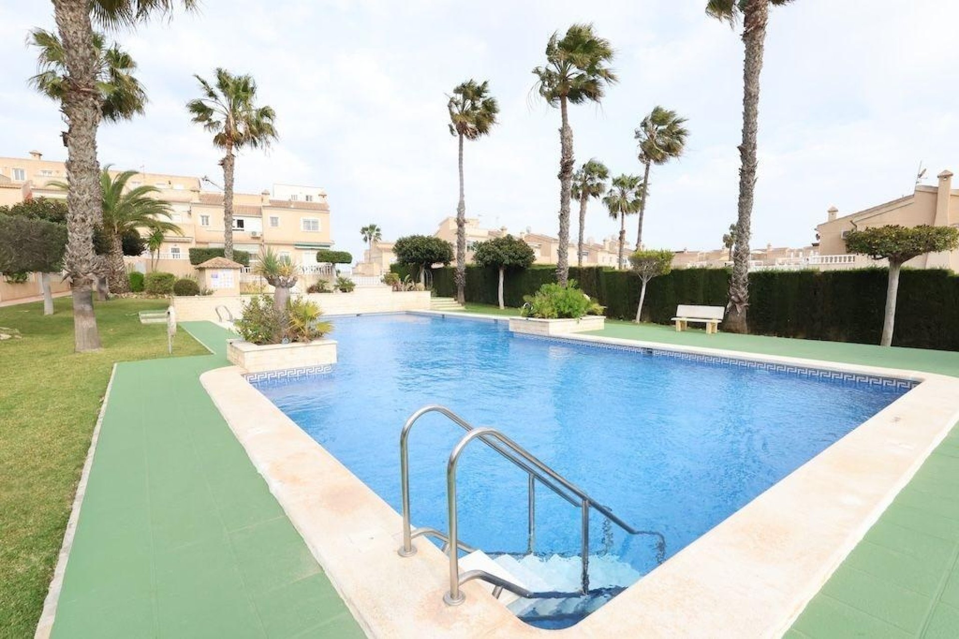 Reventa - Duplex -
Rojales - Inland