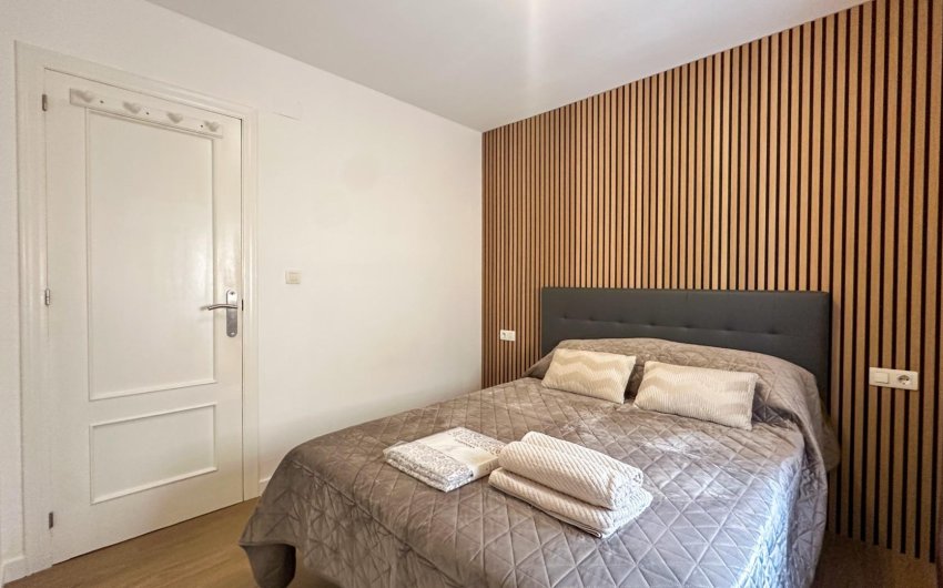Reventa - Duplex -
San Miguel de Salinas - Las Filipinas