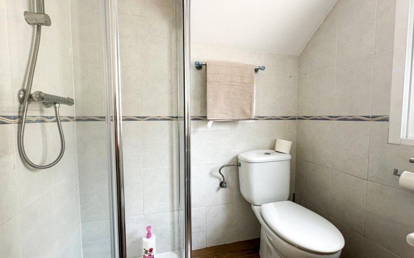 Reventa - Duplex -
San Miguel de Salinas - Las Filipinas