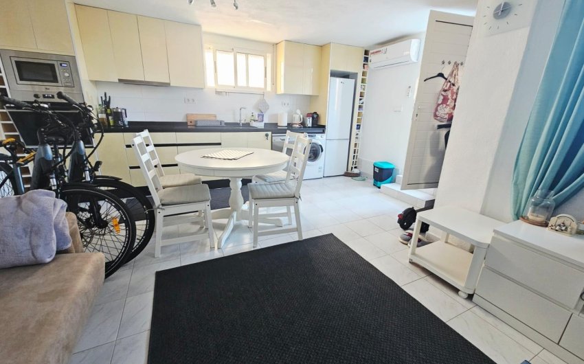 Reventa - Duplex -
Torrevieja - Cabo Cervera