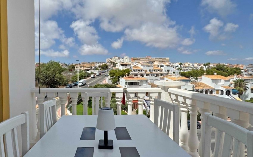 Reventa - Duplex -
Torrevieja - Costa Blanca