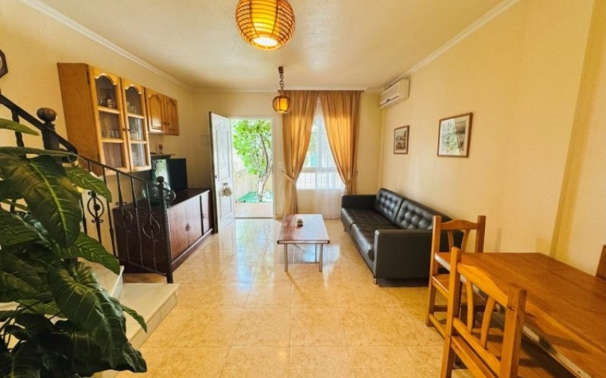 Reventa - Duplex -
Torrevieja - Costa Blanca