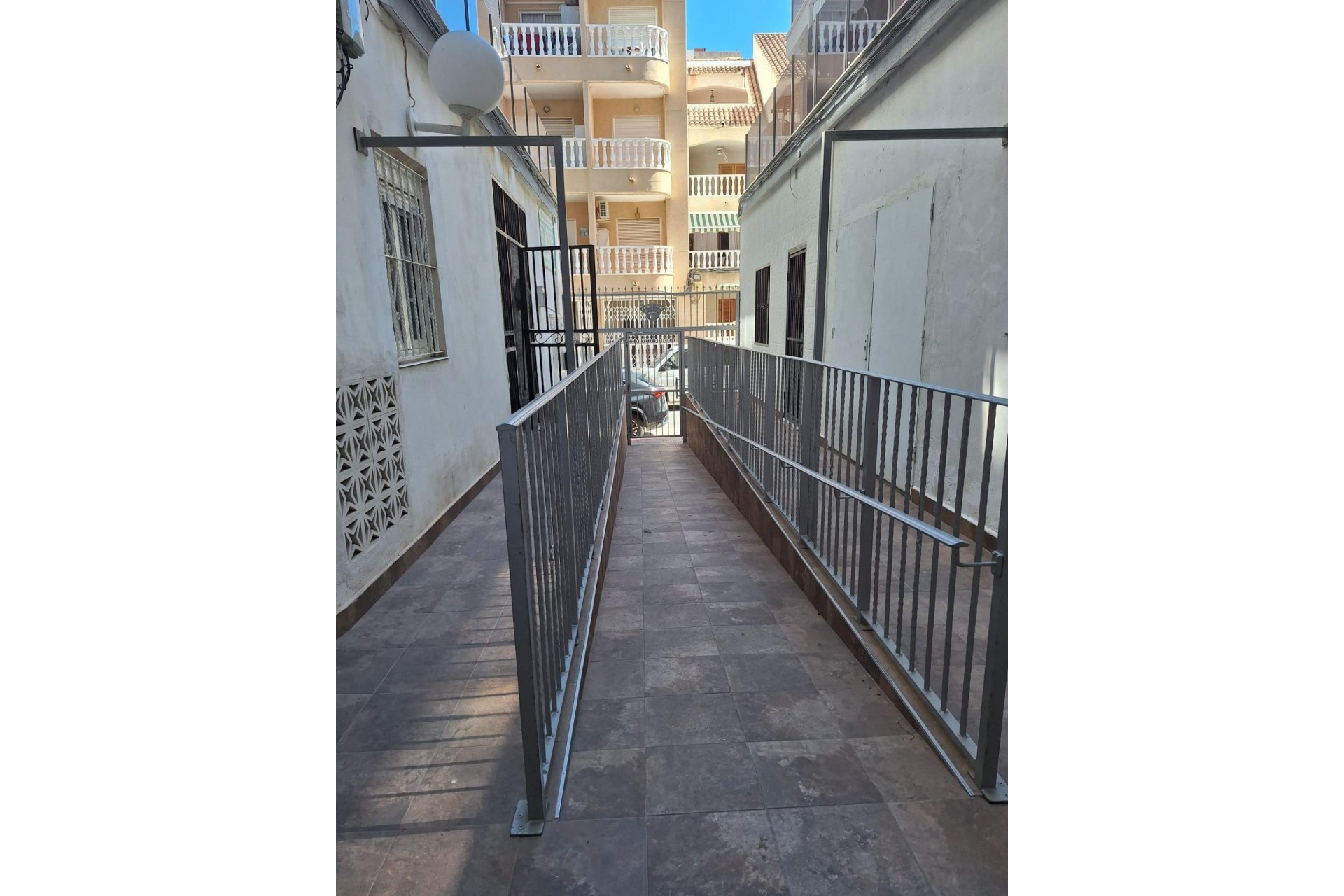 Reventa - Duplex -
Torrevieja - Habaneras