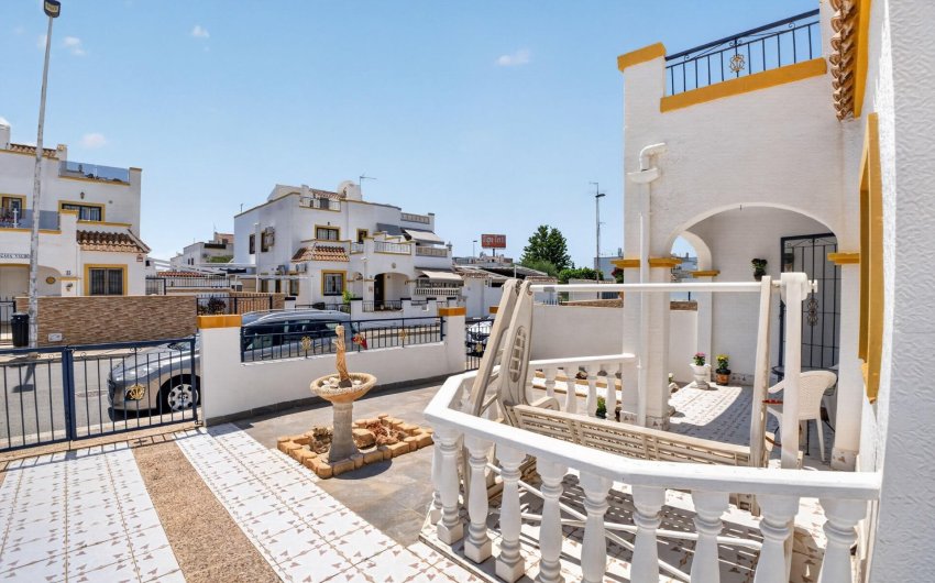 Reventa - Duplex -
Torrevieja - La Siesta - El Salado - Torreta